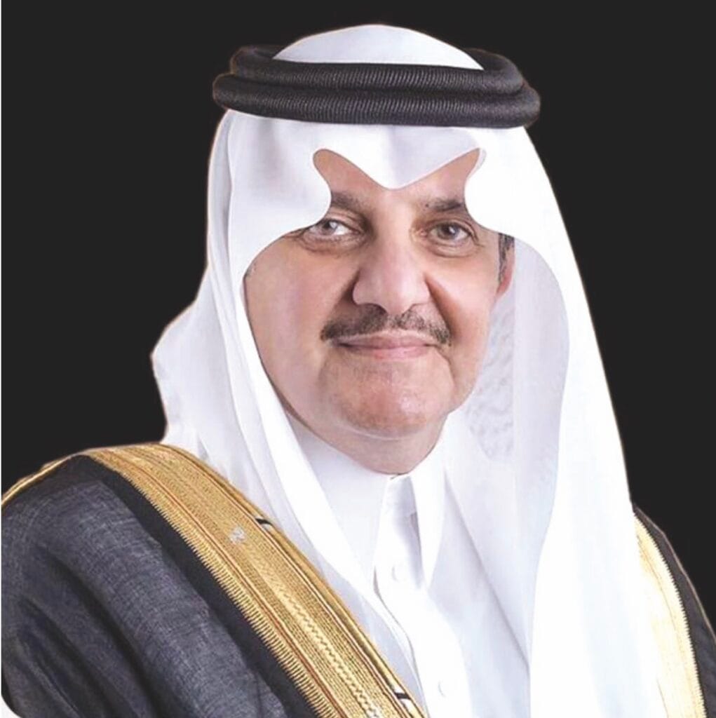 سمو أمير المنطقة الشرقية يدشّن مشاريع تنموية بالأحساء ويطلق النسخة الحادية عشرة من مهرجان التمور