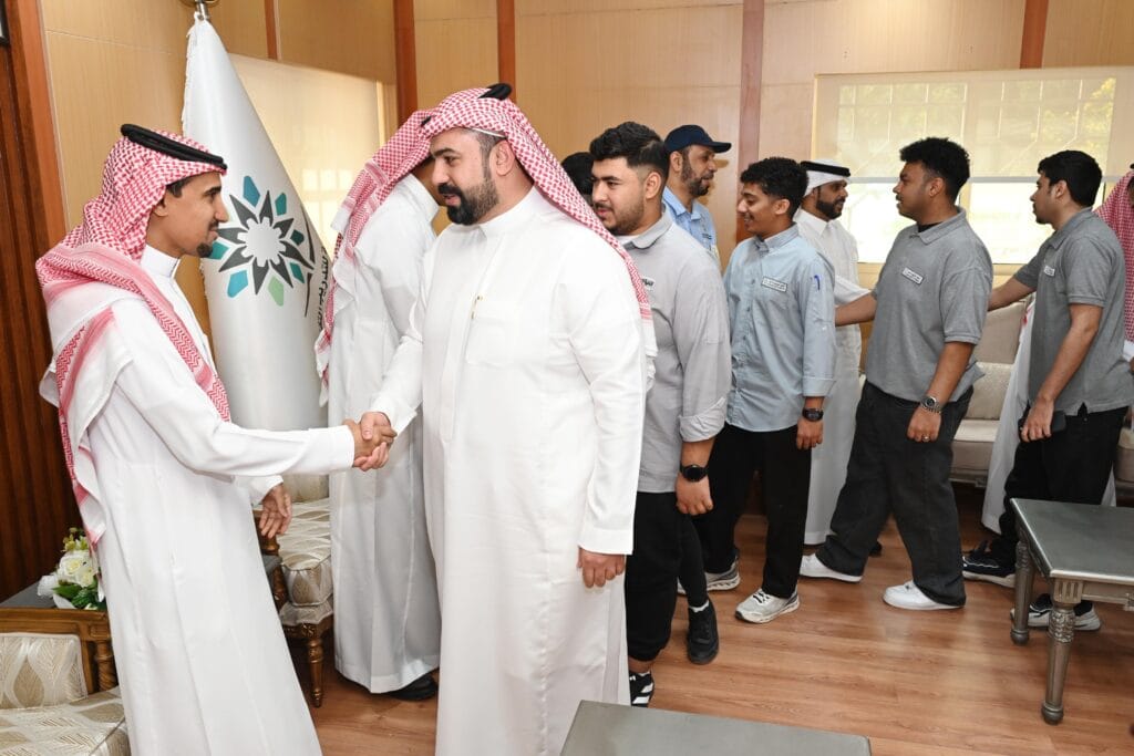 تقنية الأحساء تقيم حفل معايدة لمنسوبيها والمتدربين بمناسبة عيد الفطر 1447 هـ
