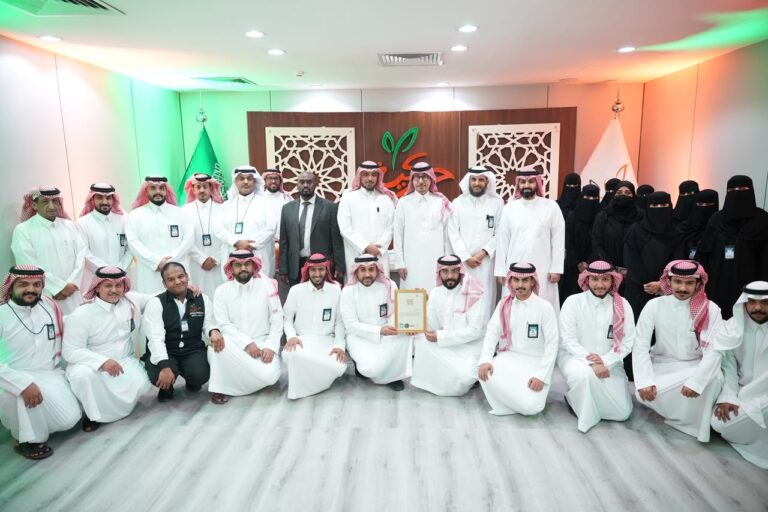 ​”قاطرة التأليف” تُبحر بـ “سوالف البطيان” في أمسية ثقافية مميزة بالأحساء