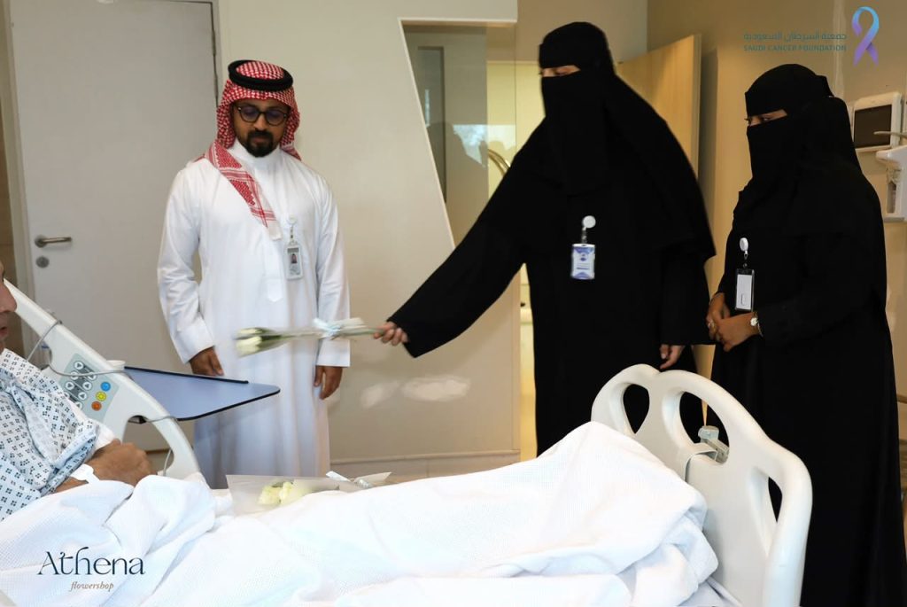 دعم يمتد الى ما بعد العلاج.. جمعية السرطان السعودية تزور المرضى المستفيدين للاطمئنان على احوالهم