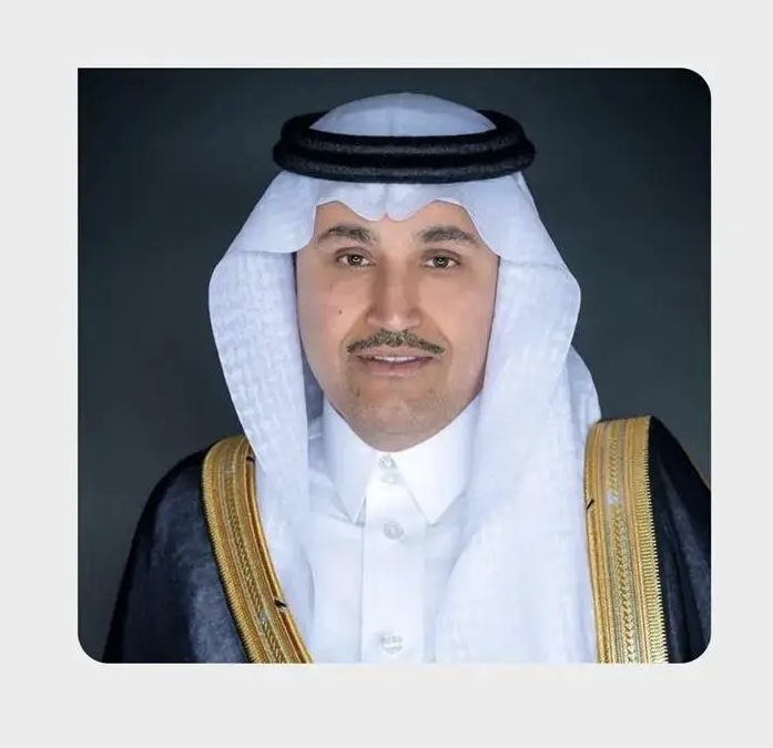 وزير النقل والخدمات اللوجستية يتفقد مطار الملك فهد الدولي