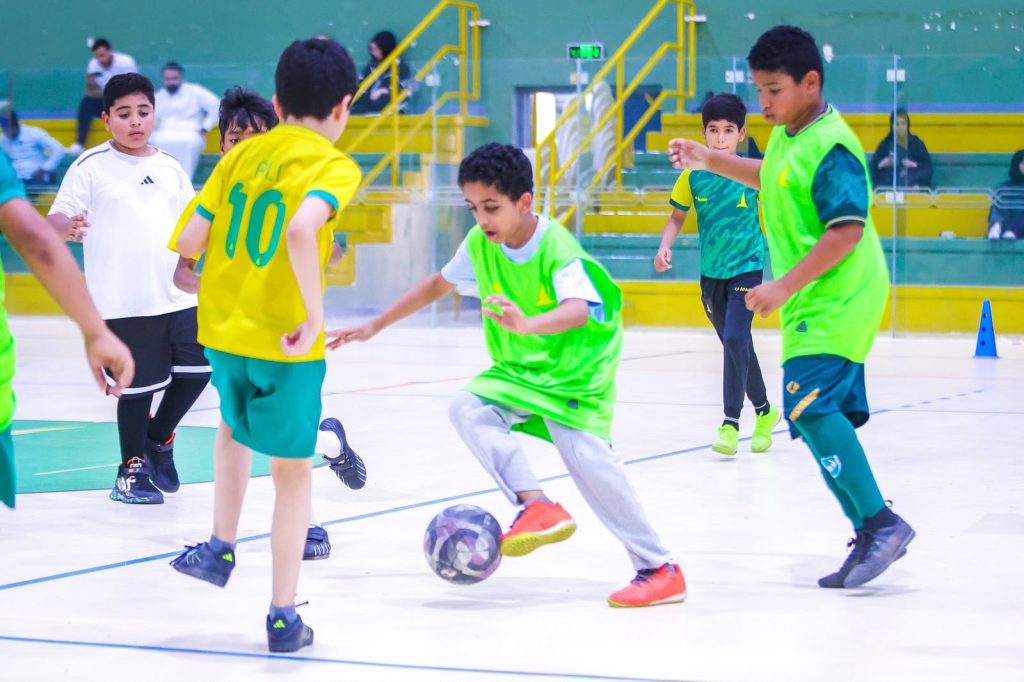 «مهرجان صيف الدانة 2026» يواصل تقديم برامجه ودوراته الرياضية